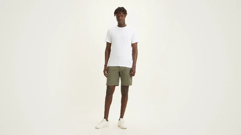 Men's Tapered Pants for a Slimming EffectMen's Supreme Flex Modern Chino Short