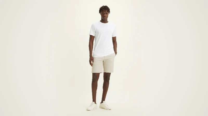 Men's Pants with Hidden PocketsMen's Supreme Flex Modern Chino Short