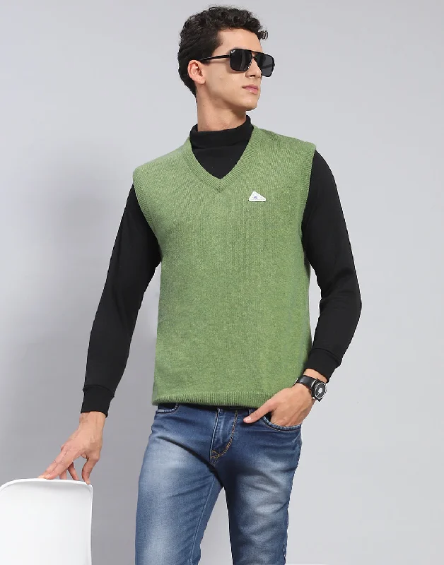 Men's Sweaters in Neutral ColorsMen Green Solid V Neck Sleeveless Sweater