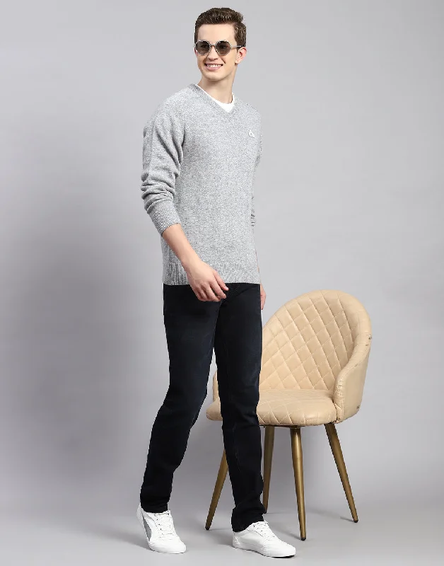 Men's Sweaters with Flat-Front DesignsMen Grey Solid V Neck Full Sleeve Pullover