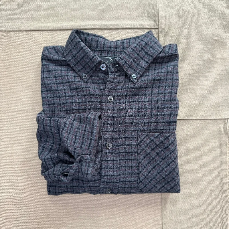 Men's Slim-Fit Shirts for a Flattering ShapePort Flannel Shirt