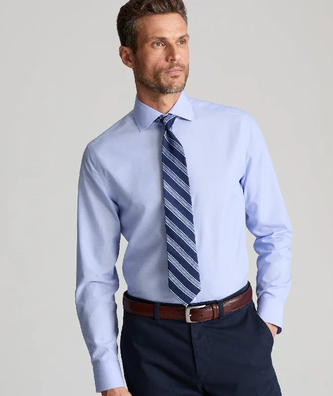 Men's Henley T-Shirts for a Casual TwistWrinkle-Free Dress Shirt