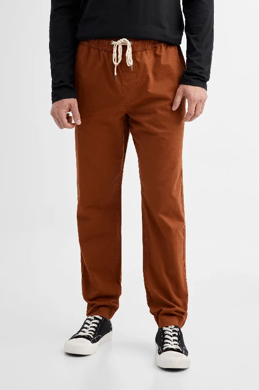 Men's Straight-Leg Jeans for a Classic FitPantalon en twill coupe ajustée - Homme