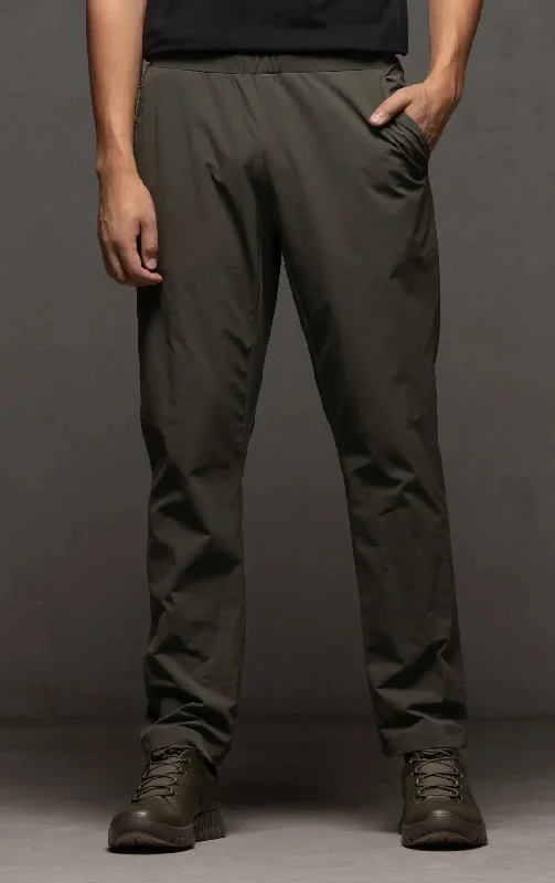 Men's Low-Waisted Pants for a Casual VibePERTEX EQUILIBRIUM PERFORMANCE PANT